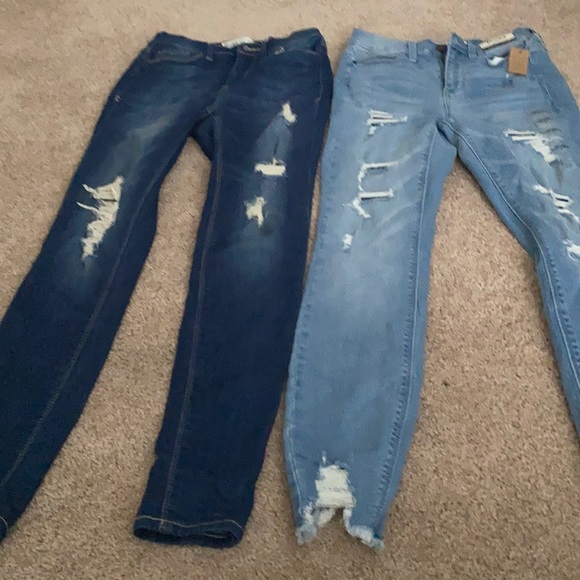 2 pair of mudd flex stretch size 1 jeans. I pair NWT. - Picture 1 of 9
